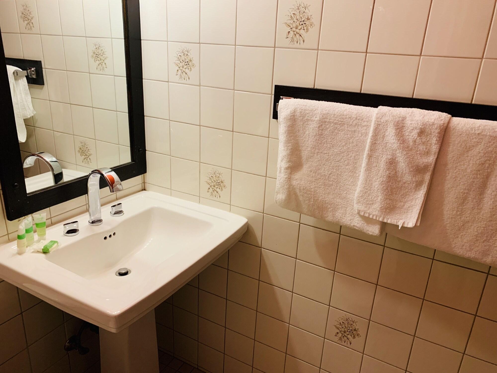Hotel At The Waldorf Vancouver Ngoại thất bức ảnh