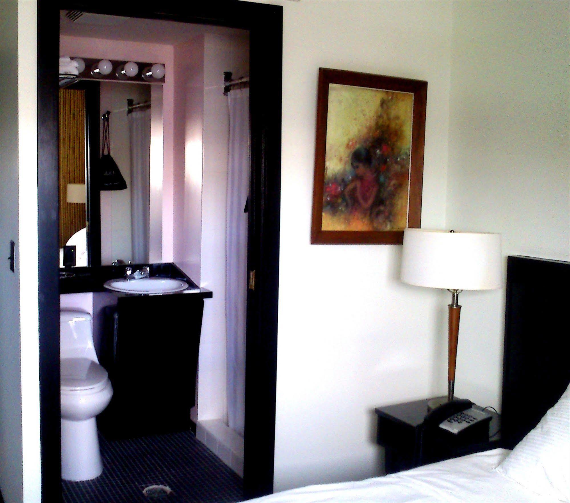 Hotel At The Waldorf Vancouver Ngoại thất bức ảnh